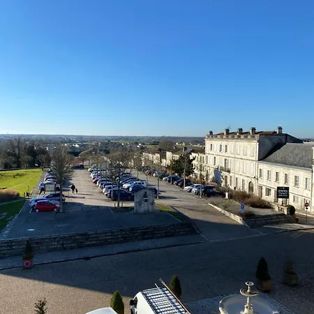 Appartement Face Au Donjon